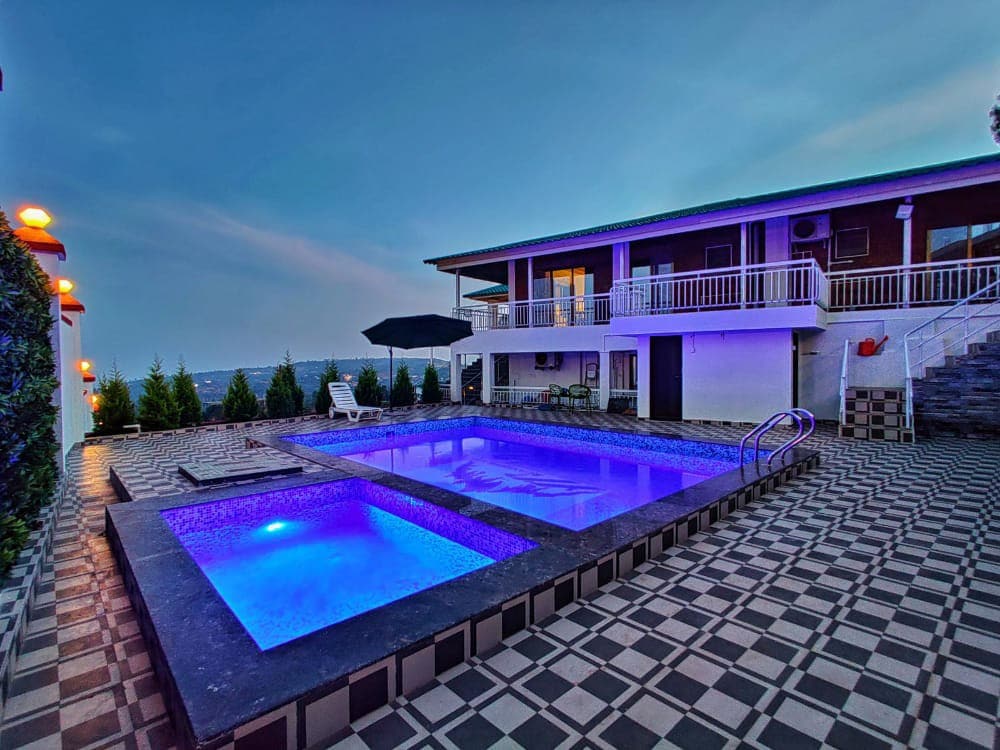 Lavish & Luxurious 5 Bhk Villa