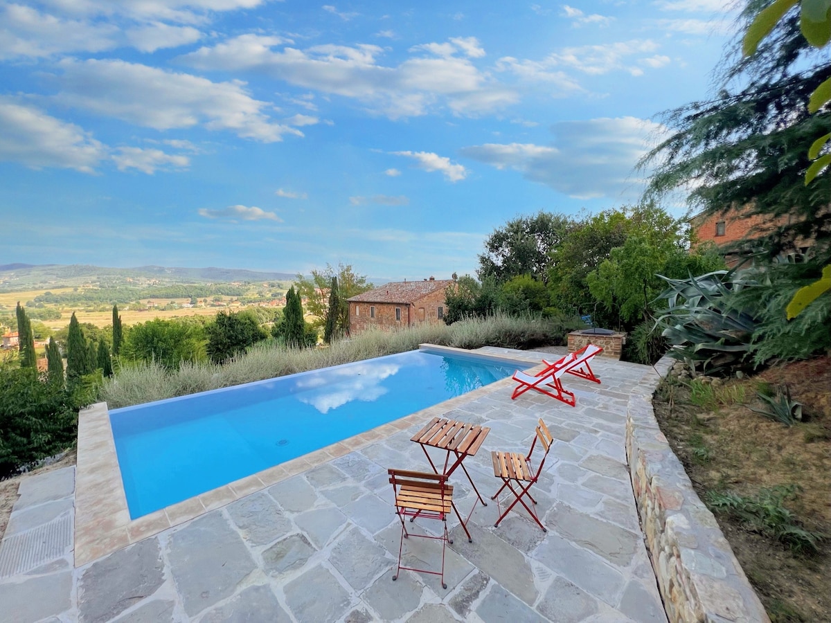 Il Petroio: casale con piscina in Umbria