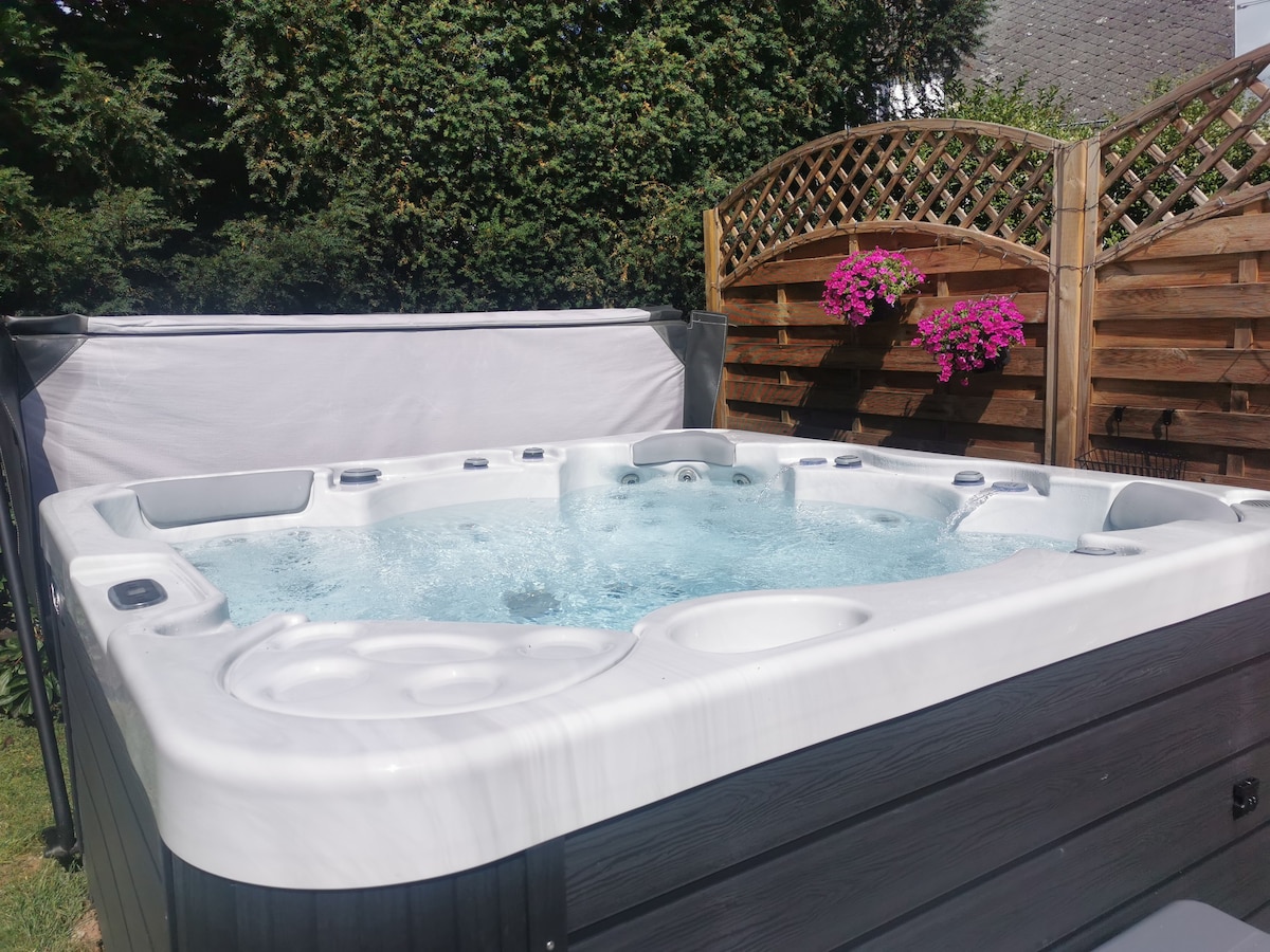 Gîte 2 personnes "Côté Cosy"
  Jacuzzi privatif