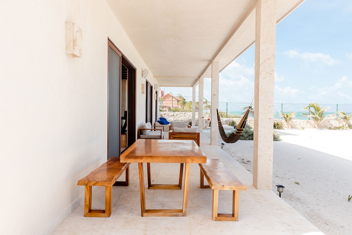 Incredible self-sustainable beachfront Villa