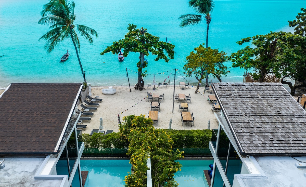 【Beach Front】海景沙滩别墅，私人泳池，免费早餐，女佣每日清洁，生活方便交通便利