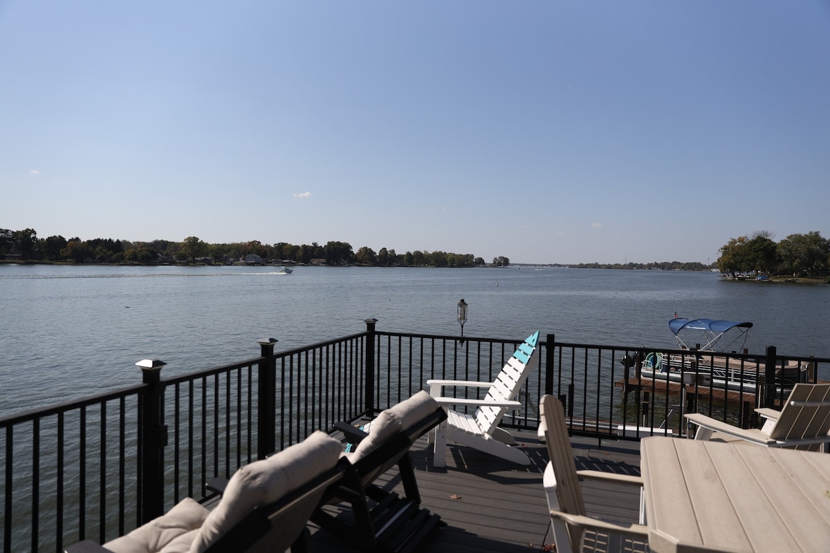 Waterfront Lake House
 -Buckeye Lake- Private Dock