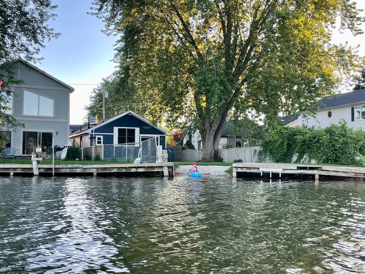 Vietnam-Inspired Lake Bungalow, White Lake