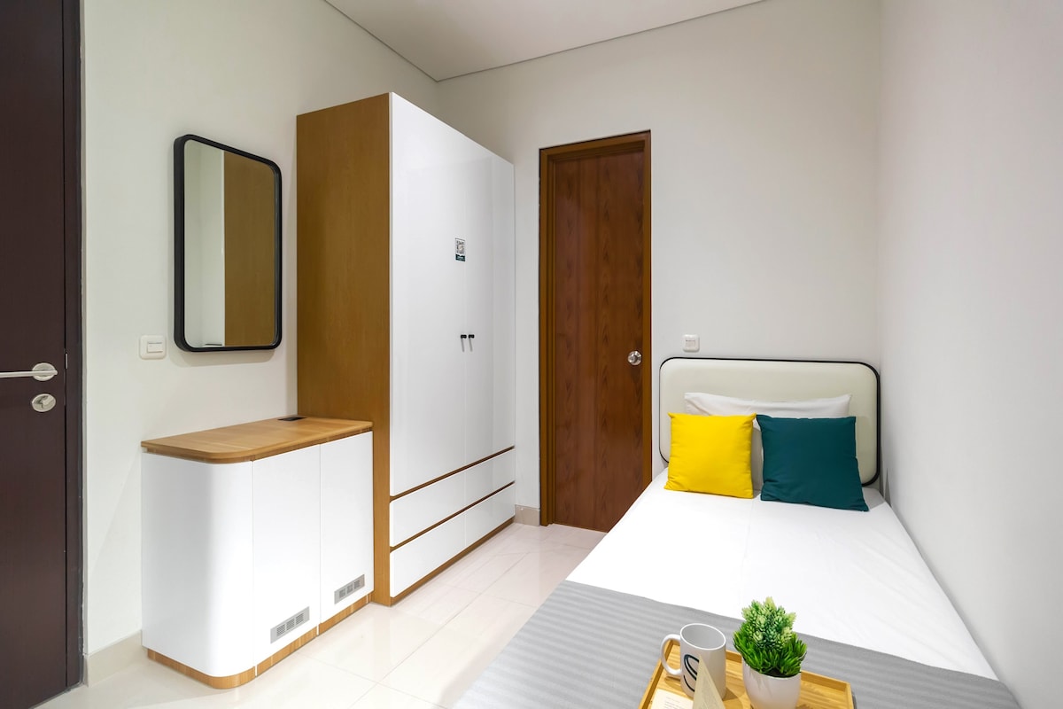 TwoSpaces Prime Room | 5min to ICE BSD