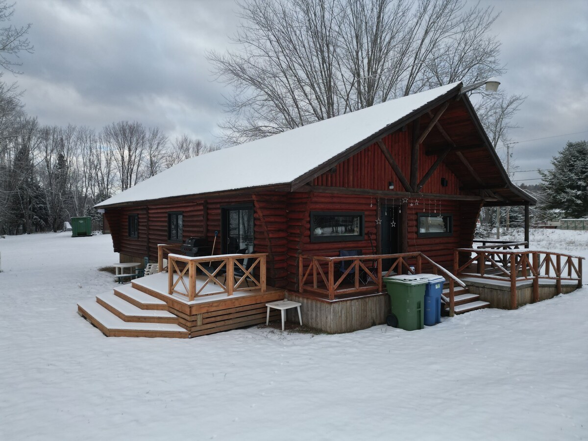 Covered Bridge Chalet/St-Edgar