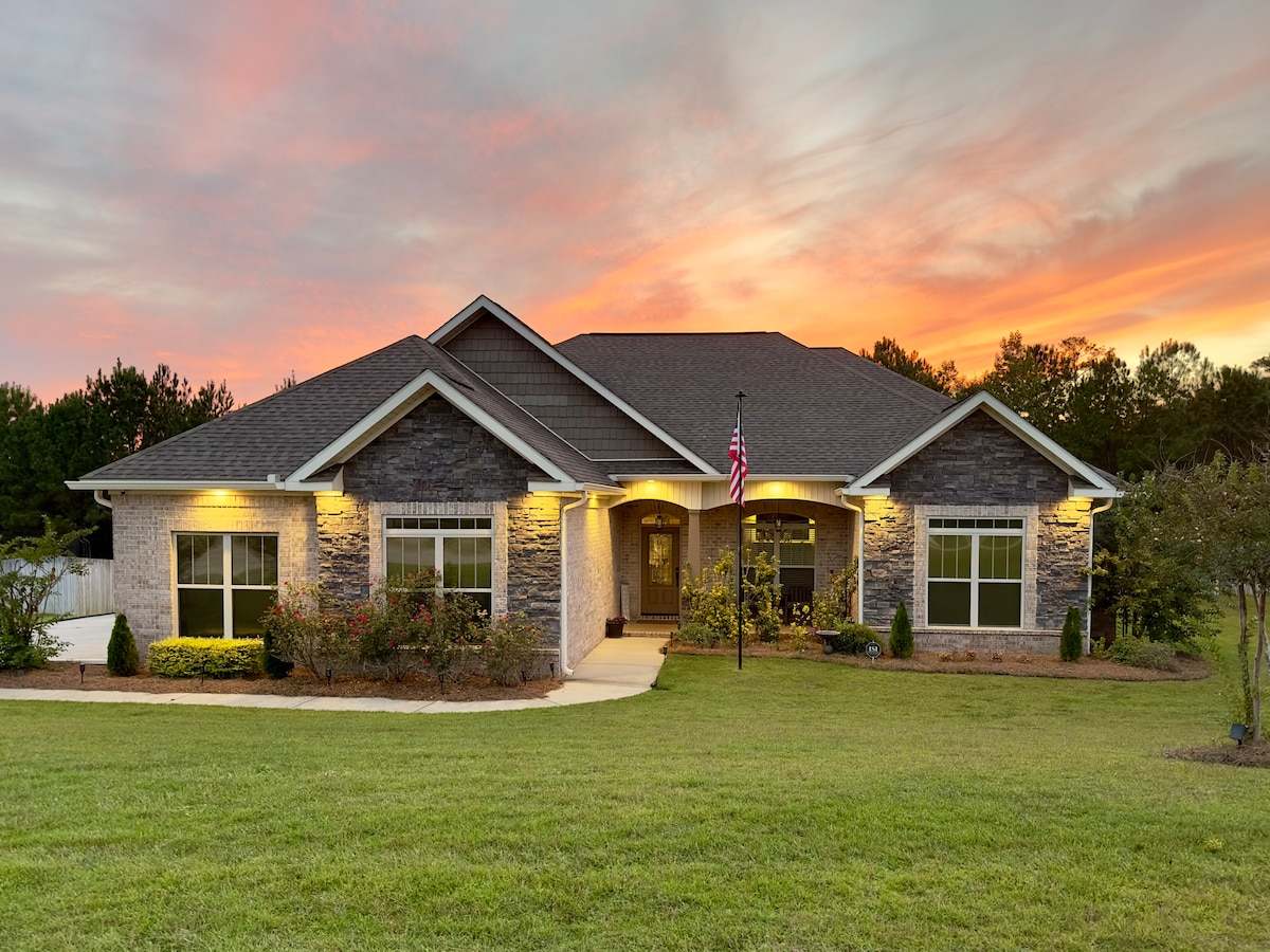 Relax at the Ridge | 4BR/3BA