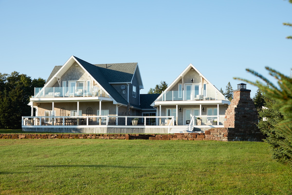 Luxury Water View Home with Hot Tub