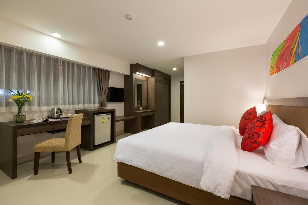 Hua Hin - Superior King Room & Breakfast