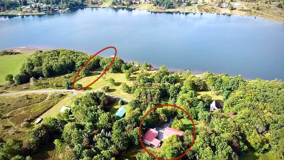 Hidden Bliss-Large 4 bedroom home at Mt Storm Lake
