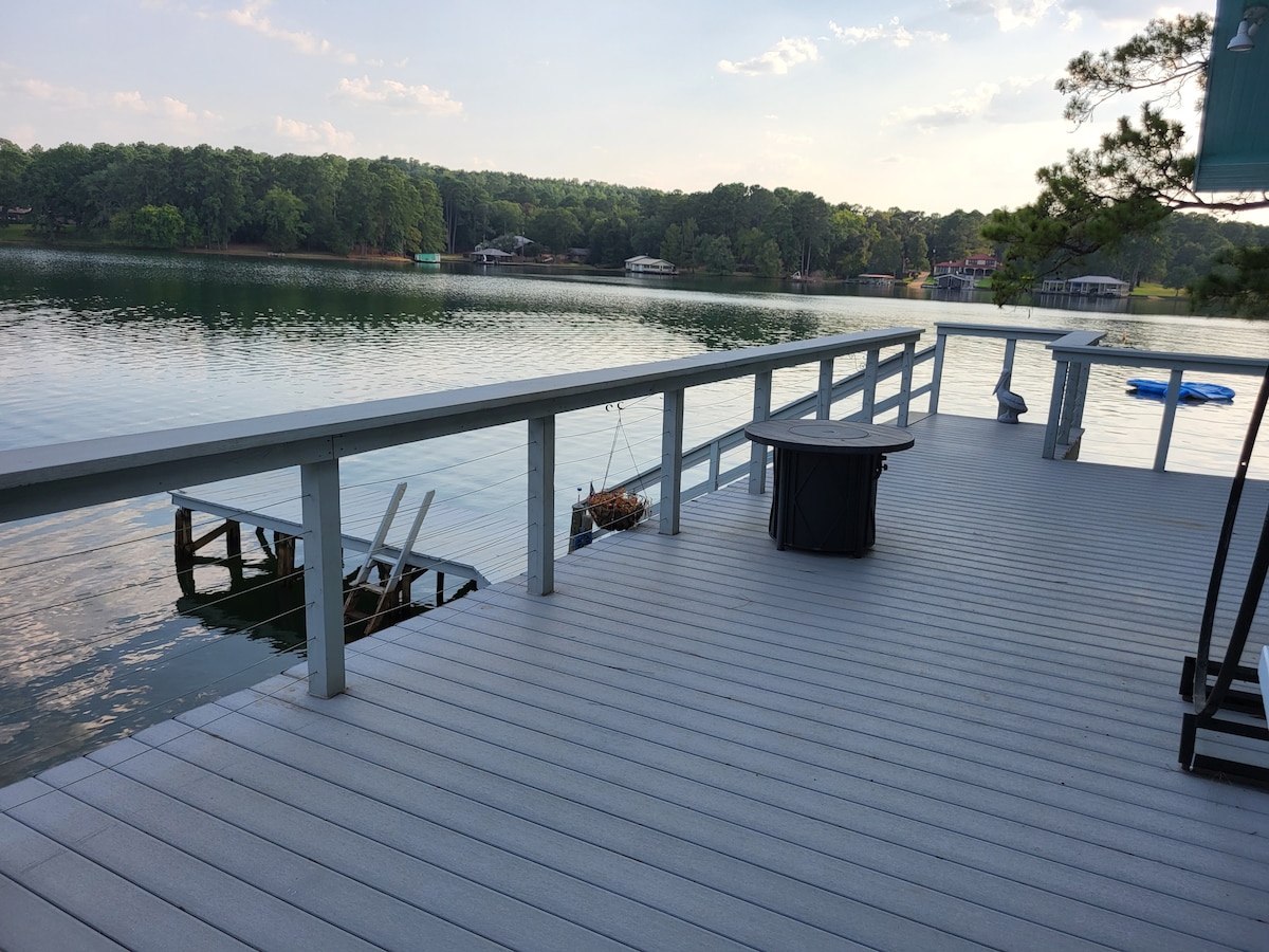 Lake House Cottage