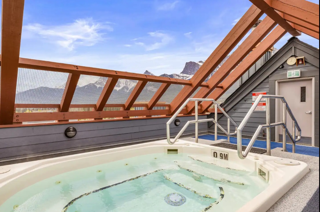 Rooftop HotTub | Near Downtown | Mountain Views