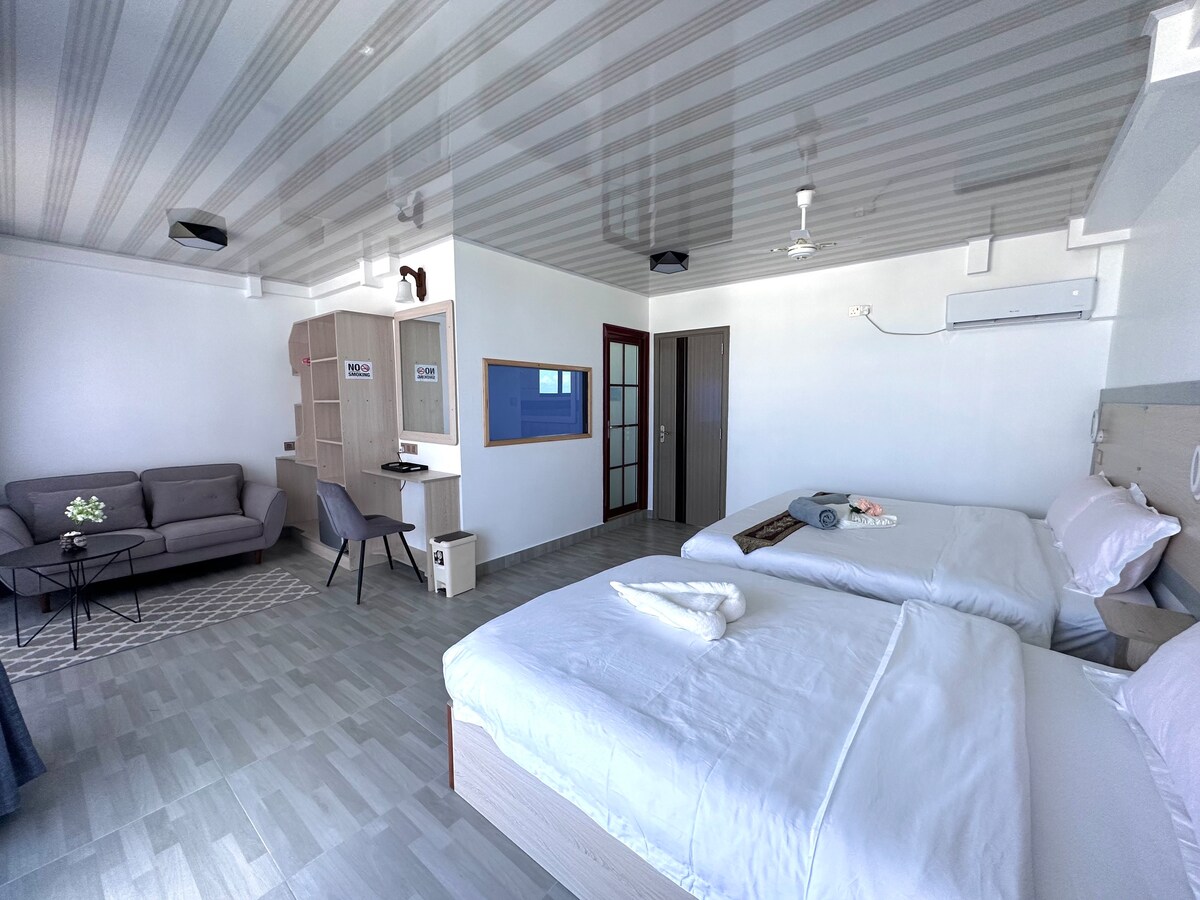 Fulidhoo Superior Triple Room Sea View