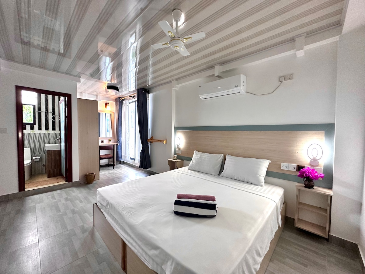 Fulidhoo Superior Double Room