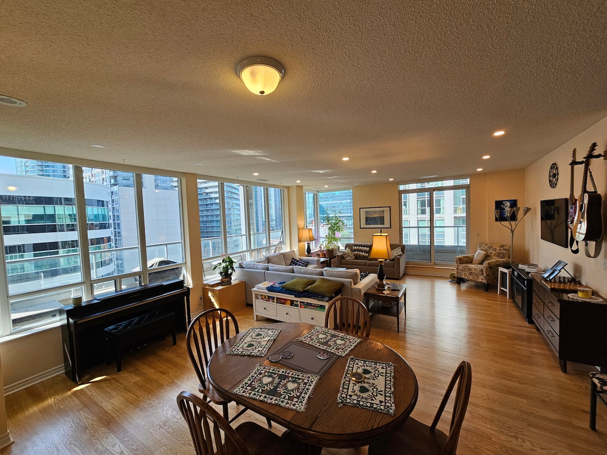 Penthouse room in downtown core