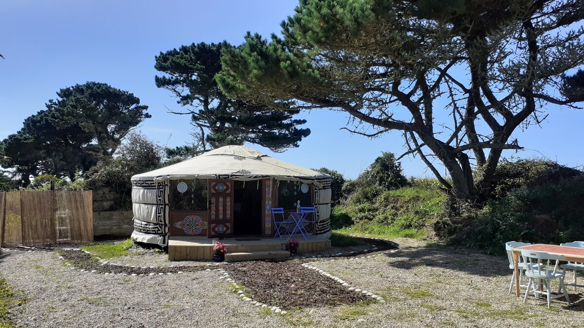 Sunny Yurt in Kilmore Quay