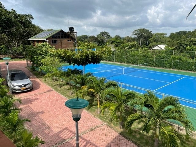 Cabaña Higuerón Tennis Club