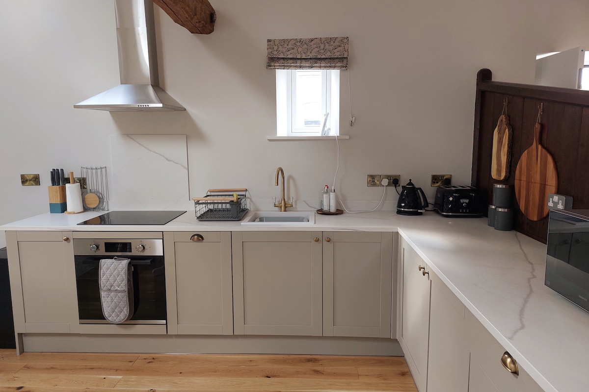 Luxury Victorian Hayloft barn, newly converted.