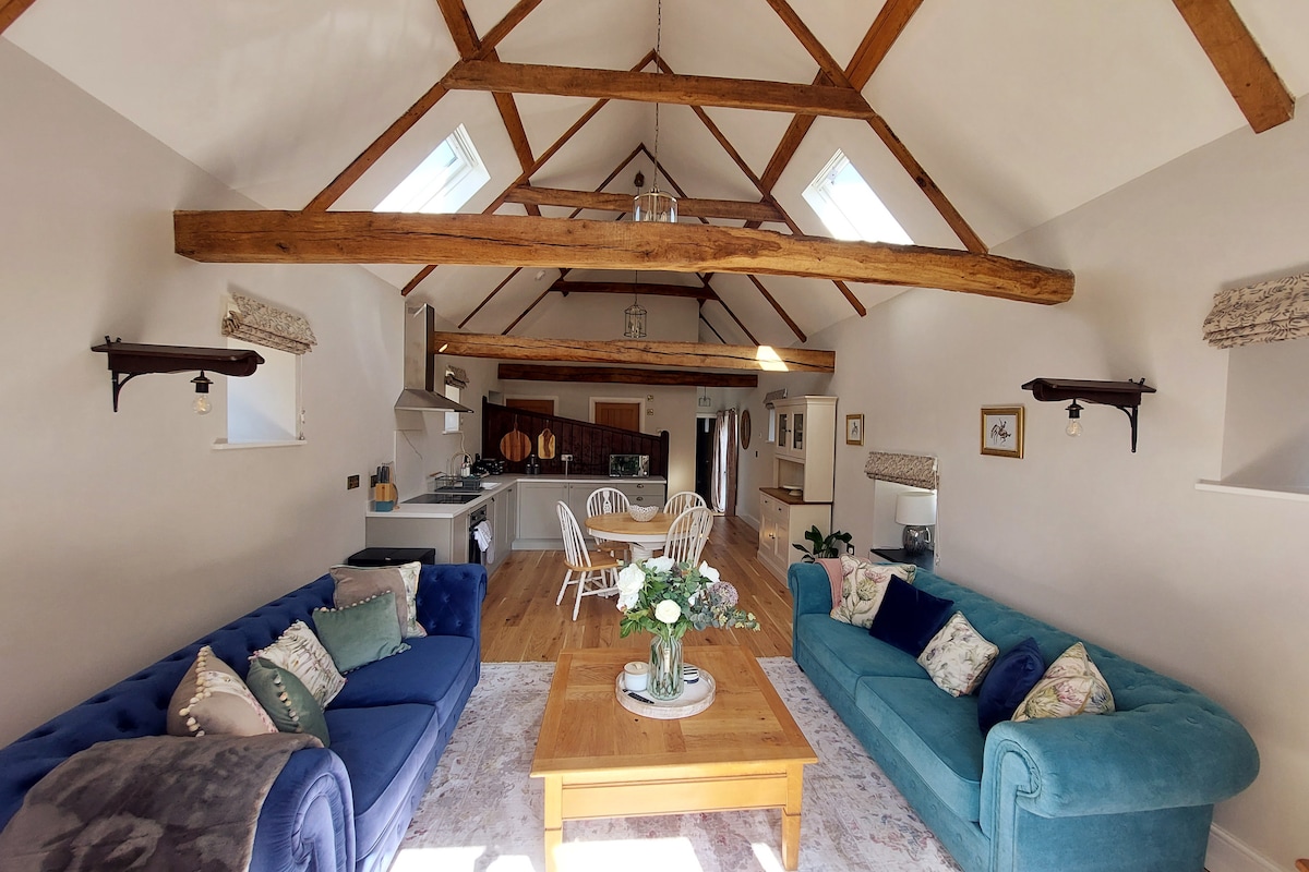 Luxury Victorian Hayloft barn, newly converted.