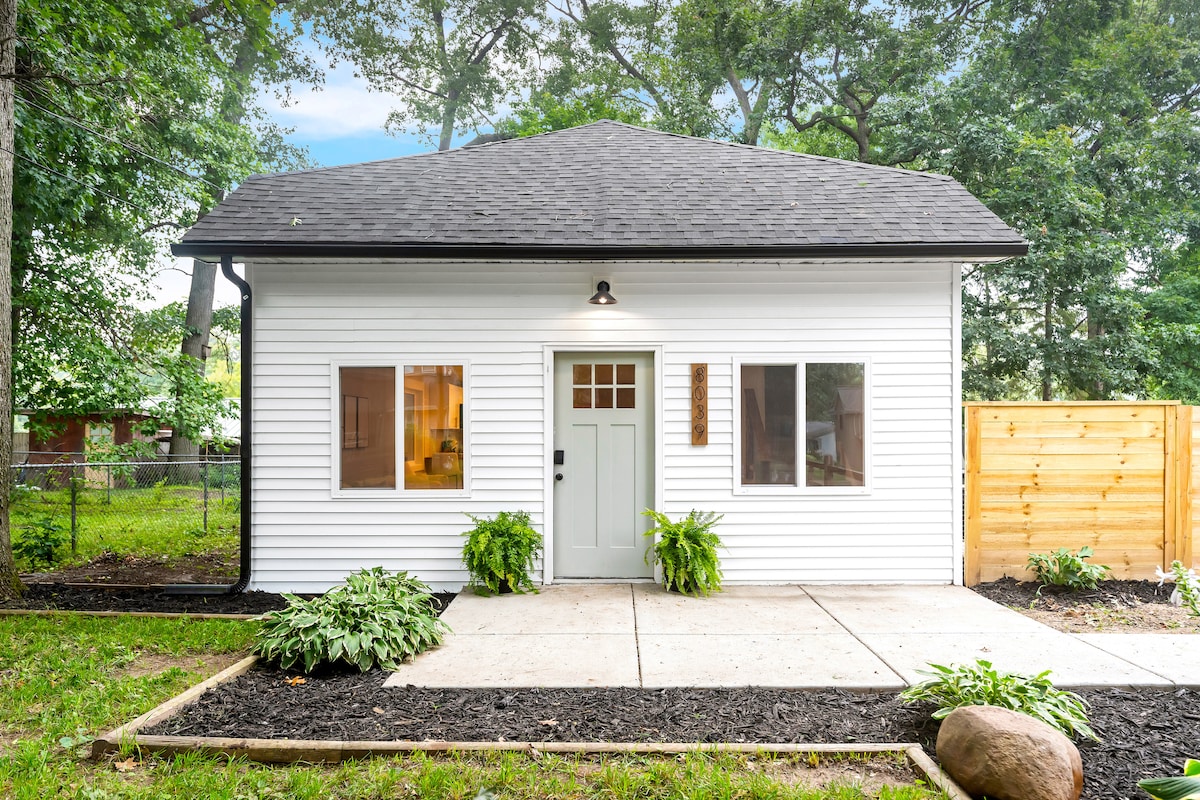 The Cottage at Pine Lake