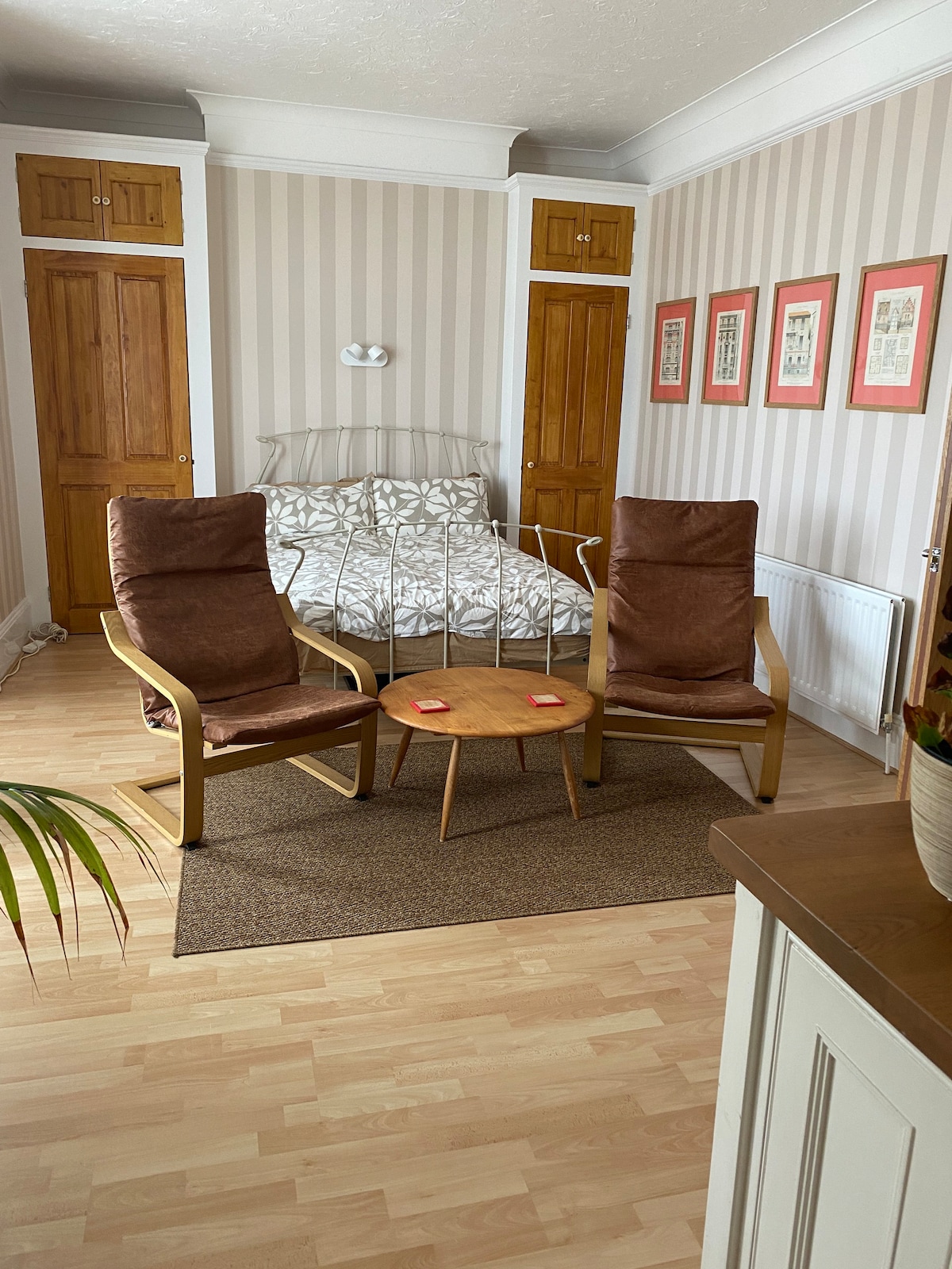 Master bedroom with sea view