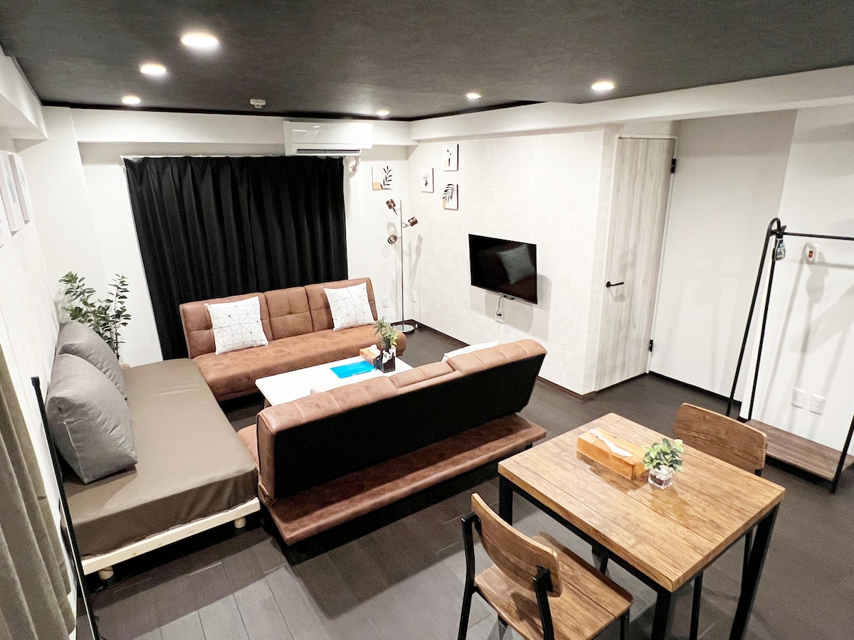 4 min walk from Namba sta./1 min Kuromon mkt/Wi-Fi