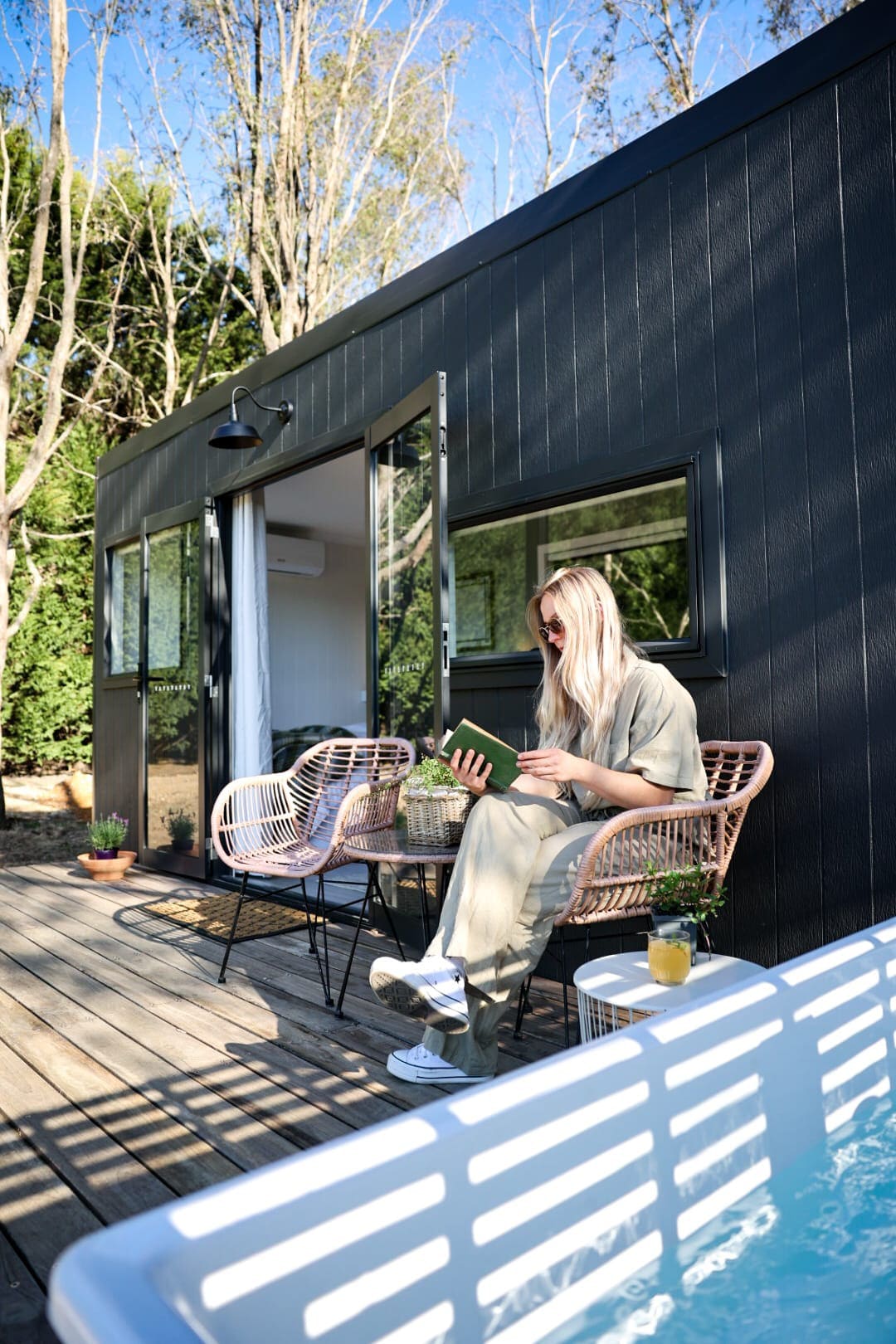 Tiny Cabin Exeter Outdoor Bath and Horse Property