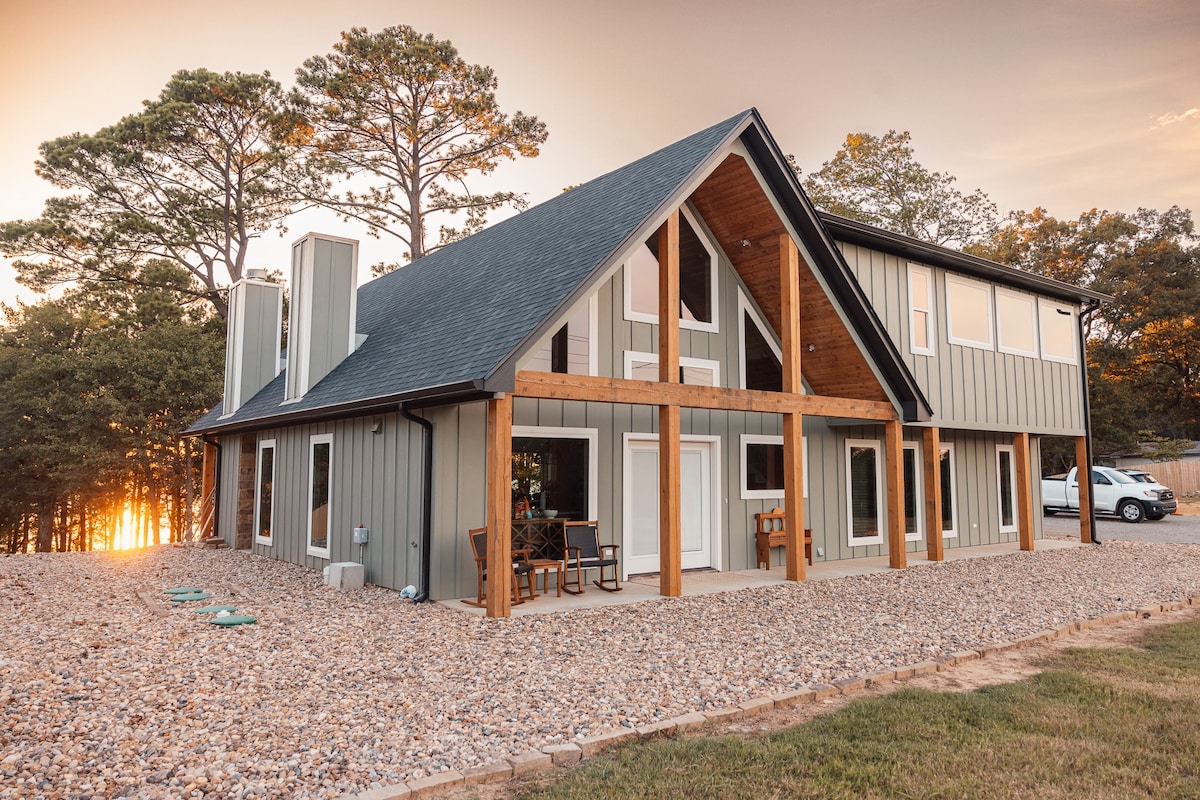 Sunnyside Cabin - Double Master Ensuites Lakefront