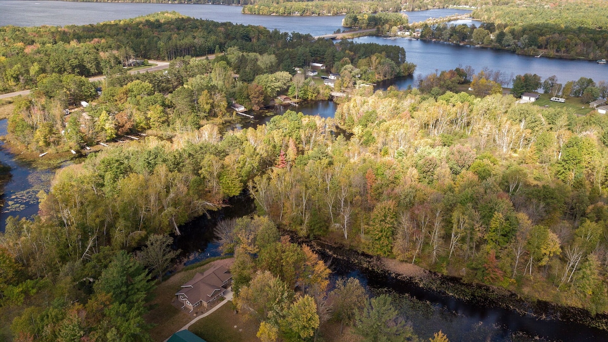 Hidden Haven on Lake Holcombe