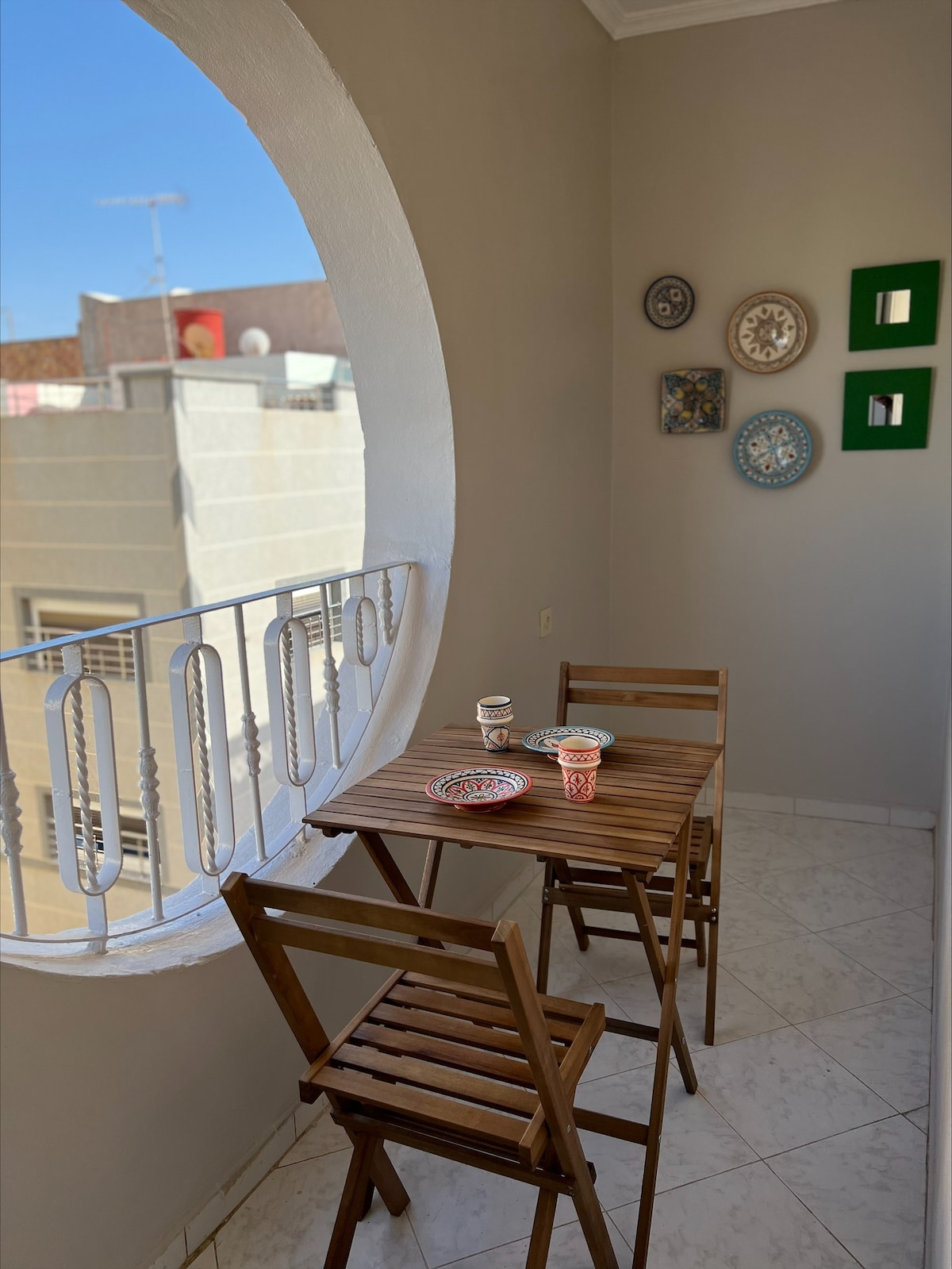 Nador舒适、阳光明媚的公寓，带阳台