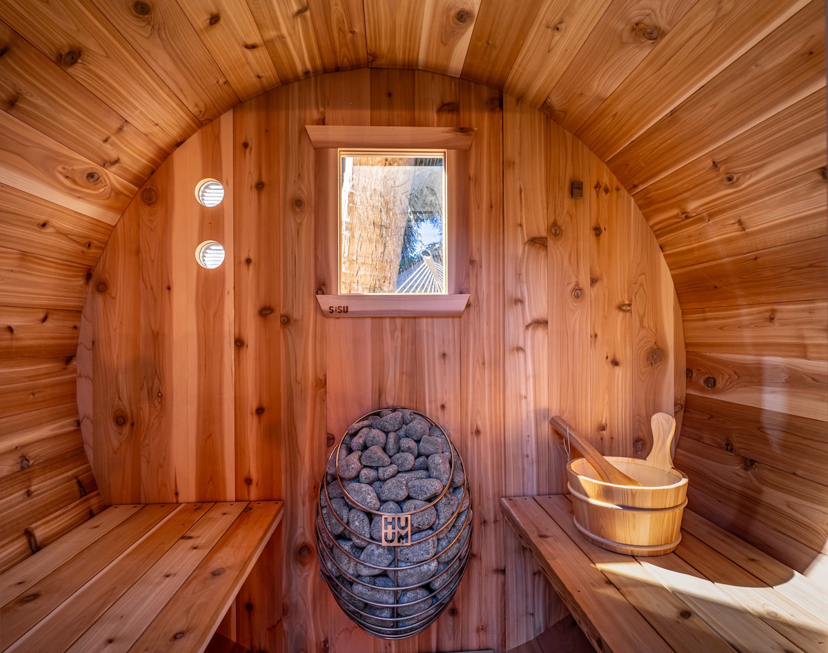 Sauna, Cold Plunge, Pool + more - Zen Retreat