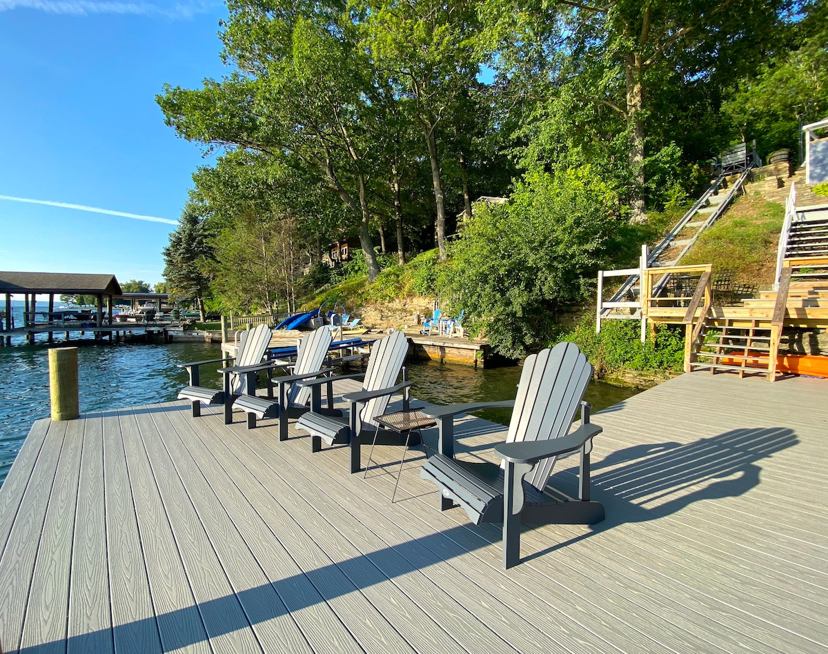 Lake Breeze cottage on Seneca Lake