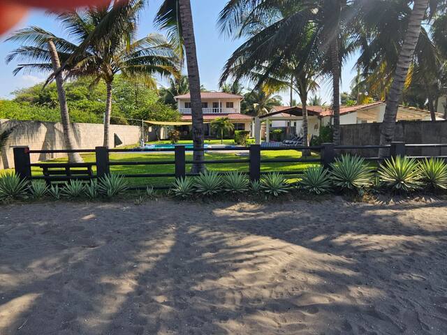Playa Costa Azul的民宿