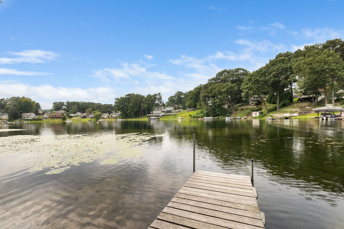 My Lake House w/dock and kayaks