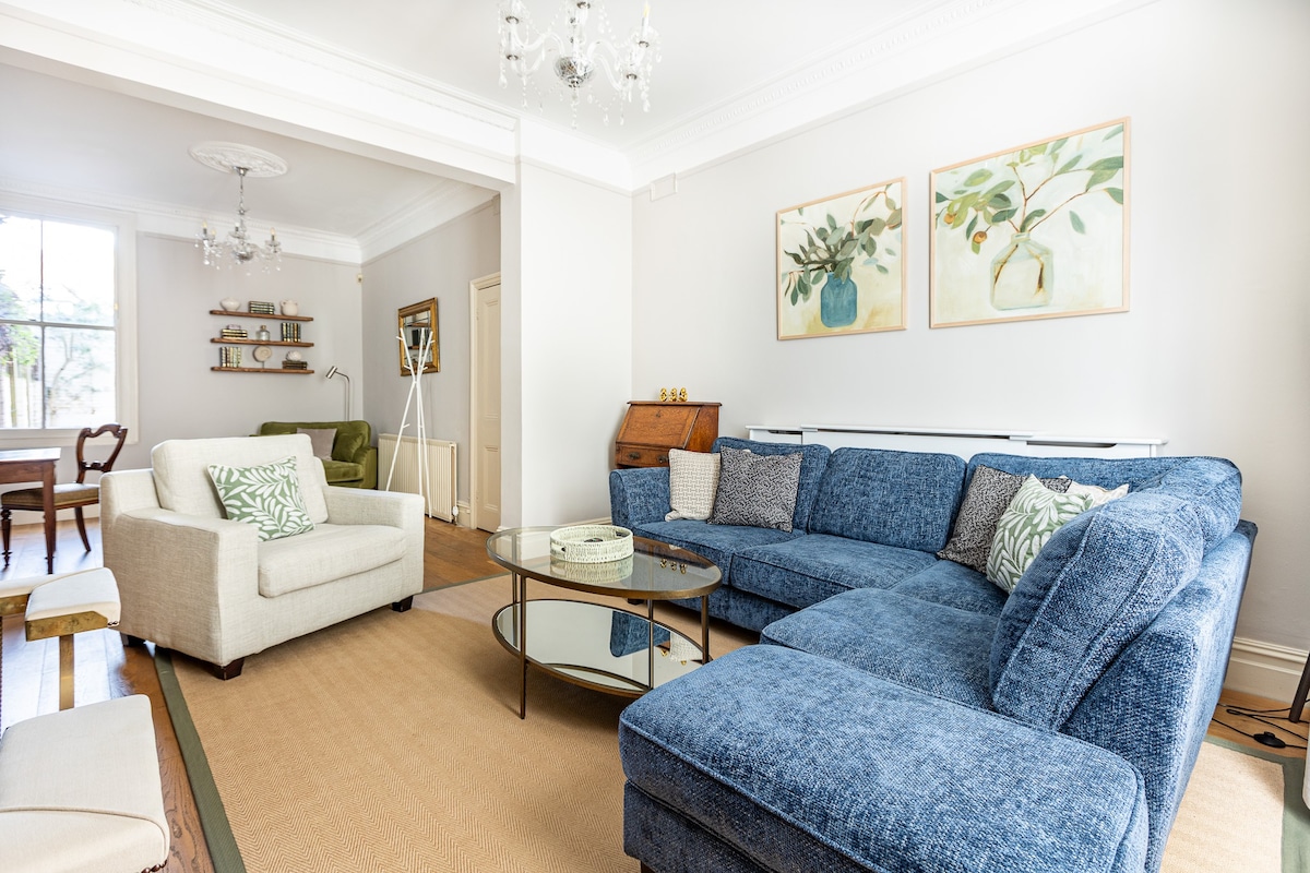 Charming 4 Bed Victorian House in Clapham Old Town