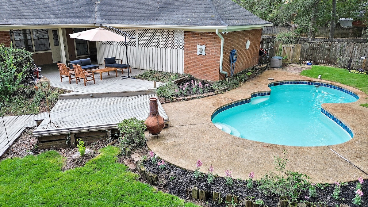 Modern 4BR Getaway w/ Pool and Spacious Backyard