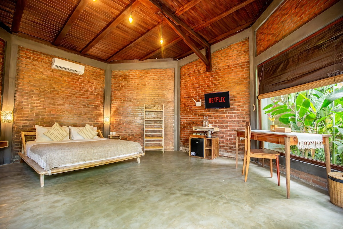 Individual Hexagonal Room at Pererenan Canggu