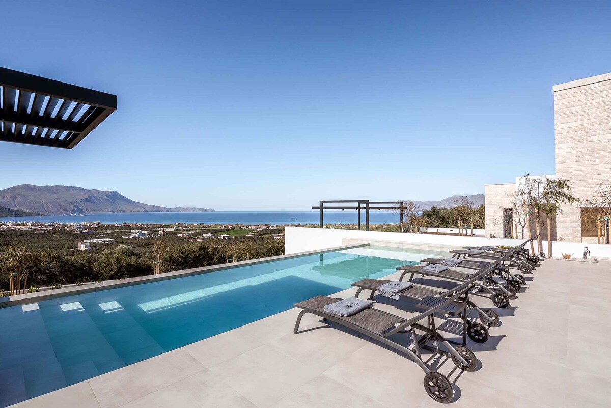 Seaview Villas I Contemporary design & two pools