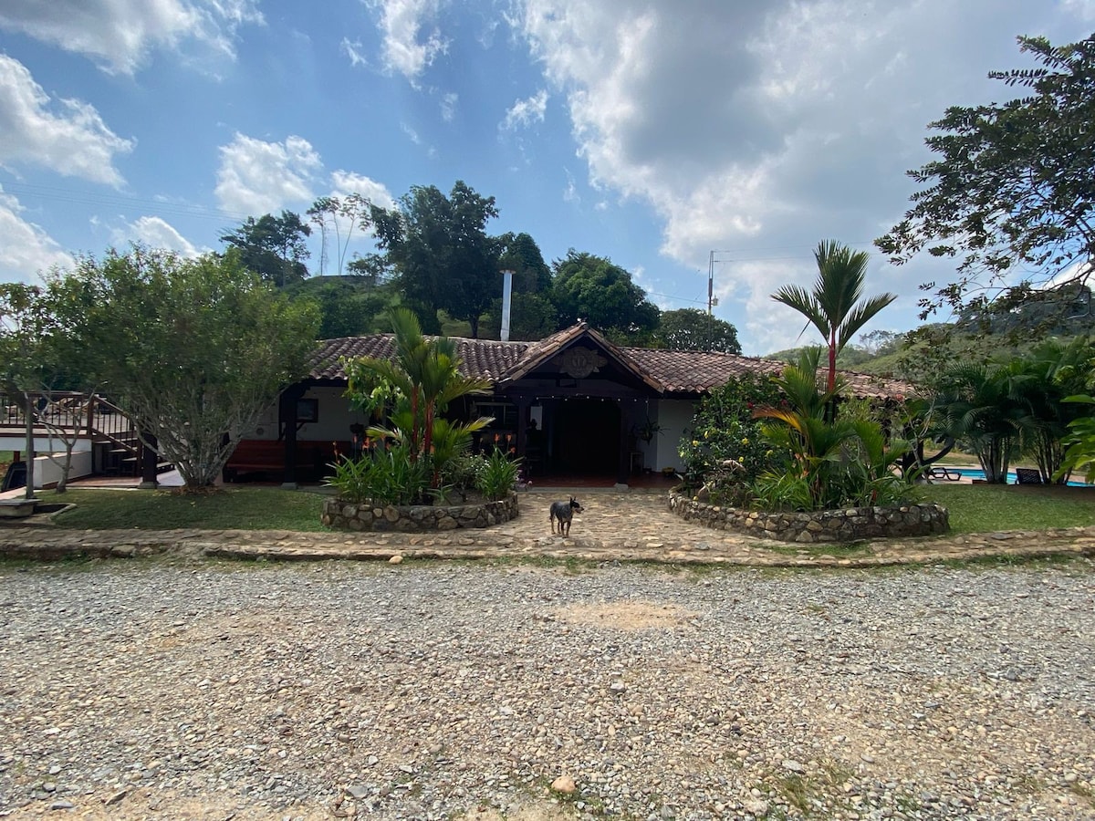 Hotel Hacienda Betulia, 4 person room