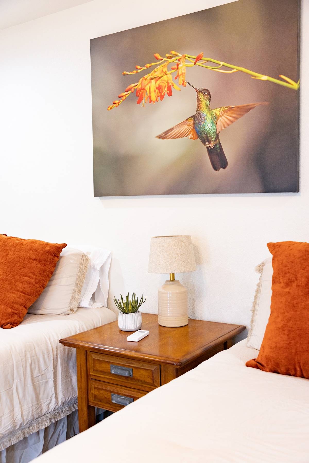Hummingbird Lodge - Room 7