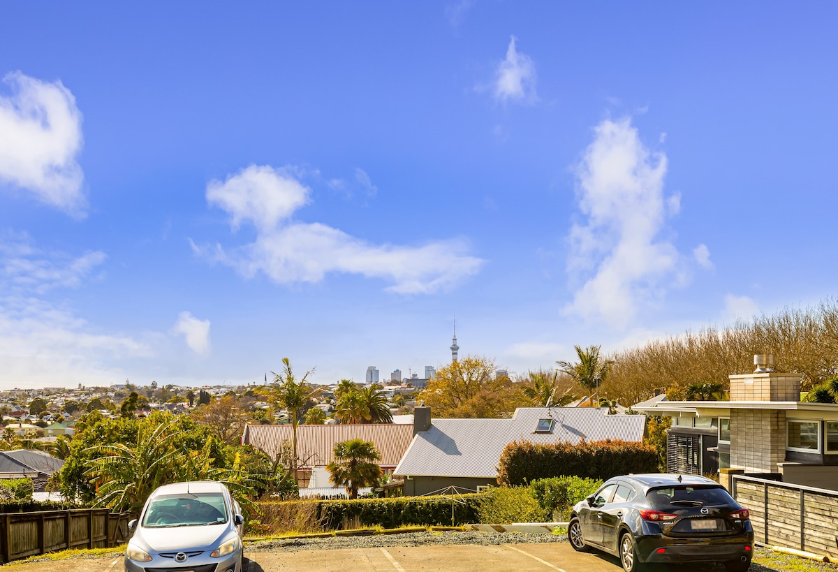 Freshly Renovated Grey Lynn Beauty