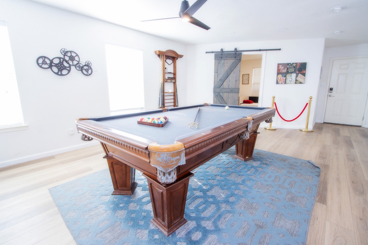 Big House w/Theater/Pool table