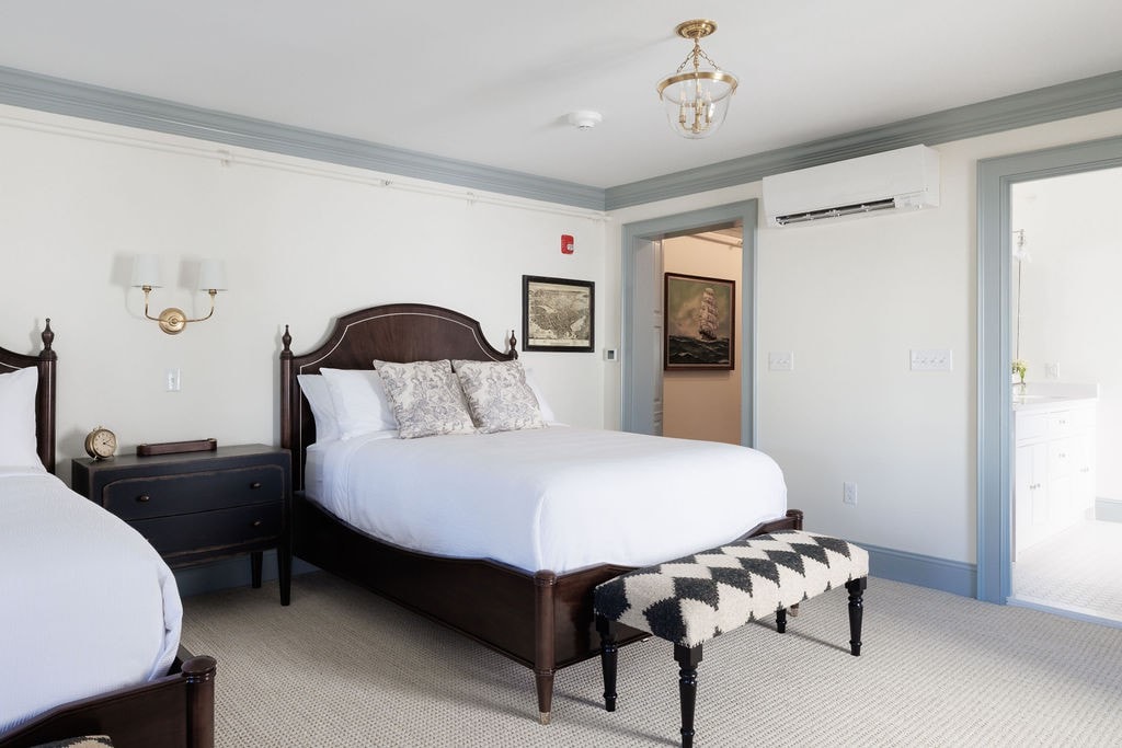 The Davenport Inn - Suite 103