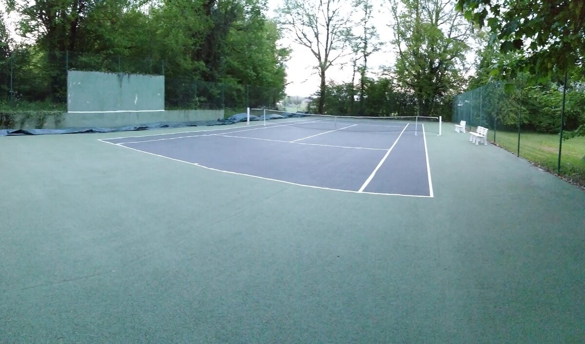 La Vignerias, 12pers, Piscine, Tennis, Charras