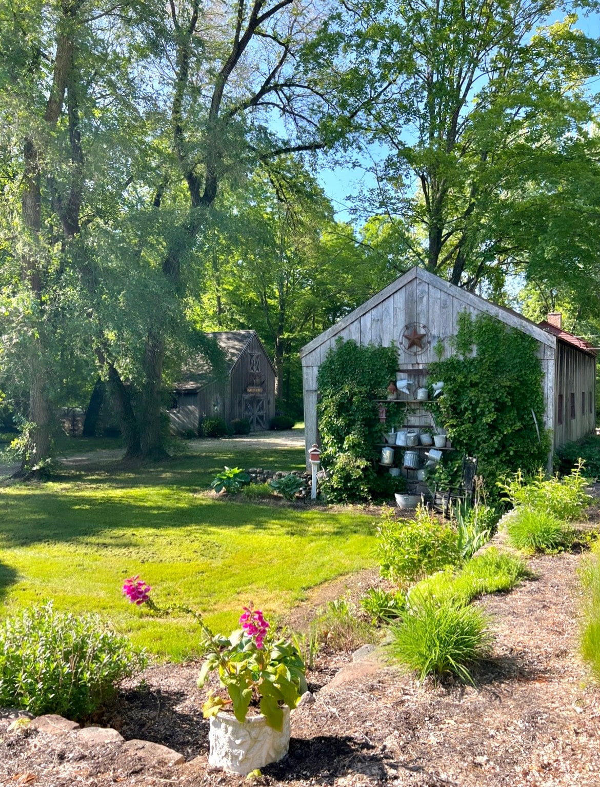 Relaxing Retreat on 2 acres