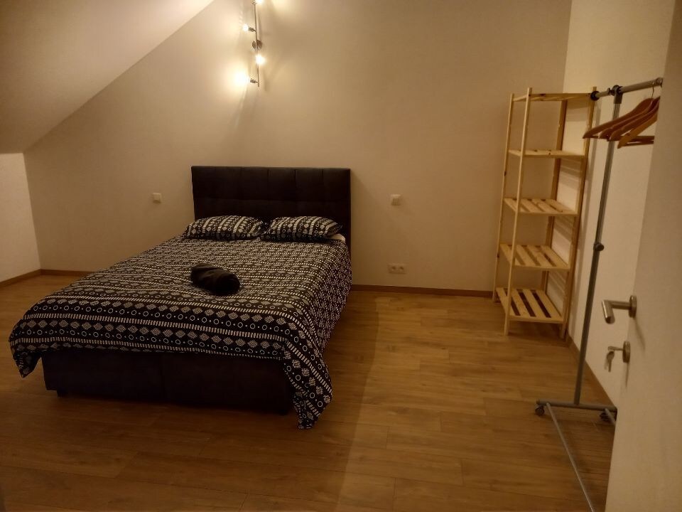 Room 19m² + common spaces, minimum stay 30 nights