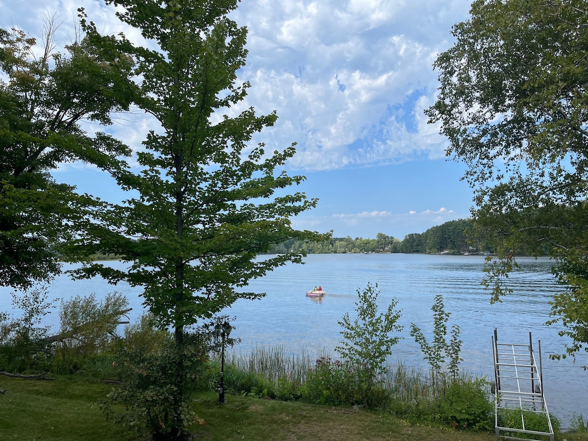 New Listing! 1,900 acre Lake Mohawksin, Tomahawk