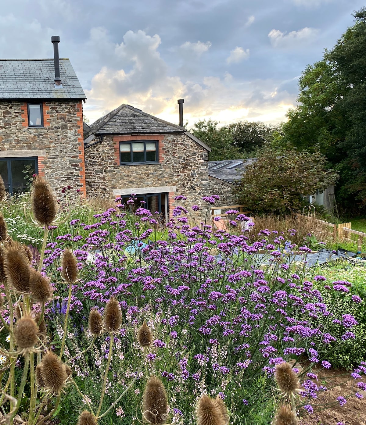 Stone Barn Nestled in Nature, Dog & Child Friendly