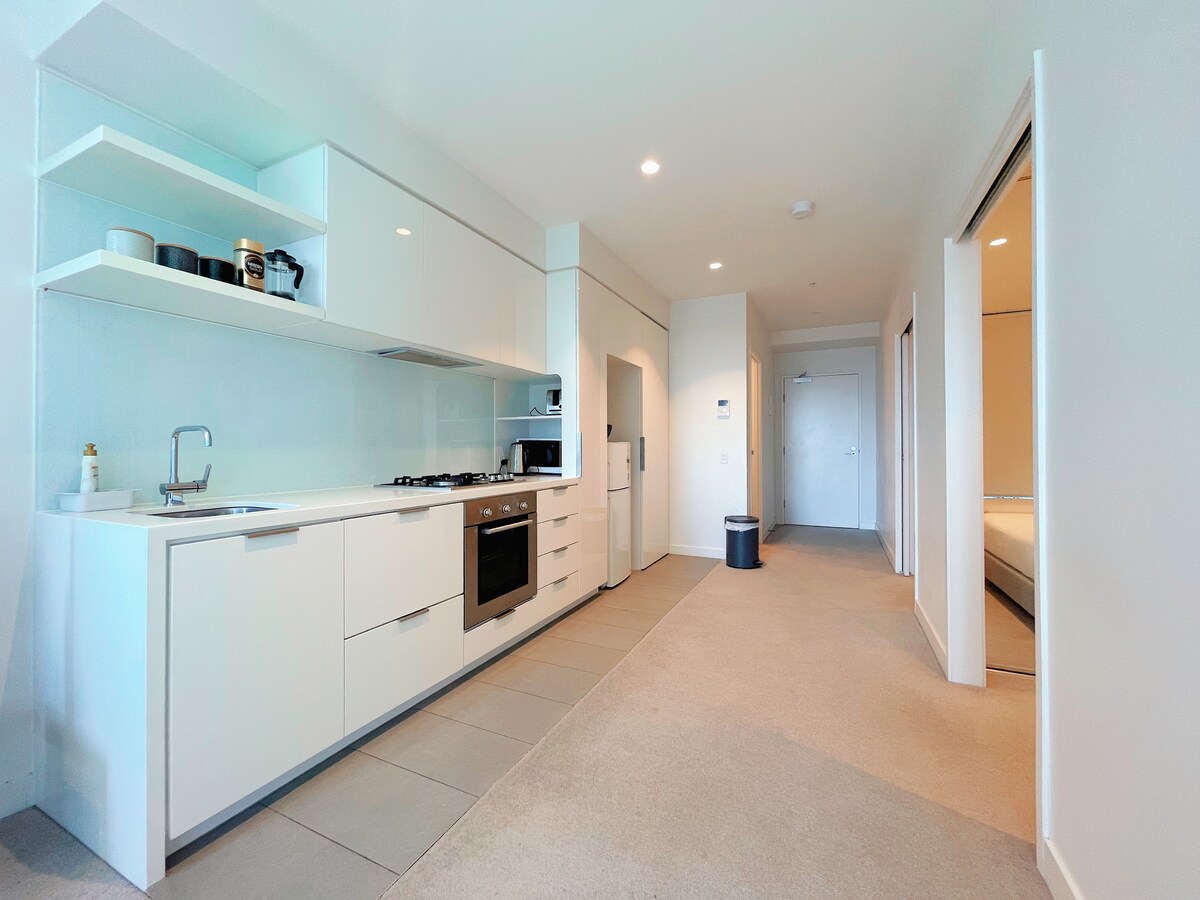 15 - Stunning 2b1b apartment CBD