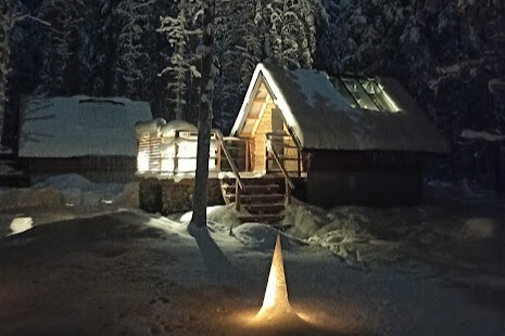 Rafi - Aurora Cabin 2