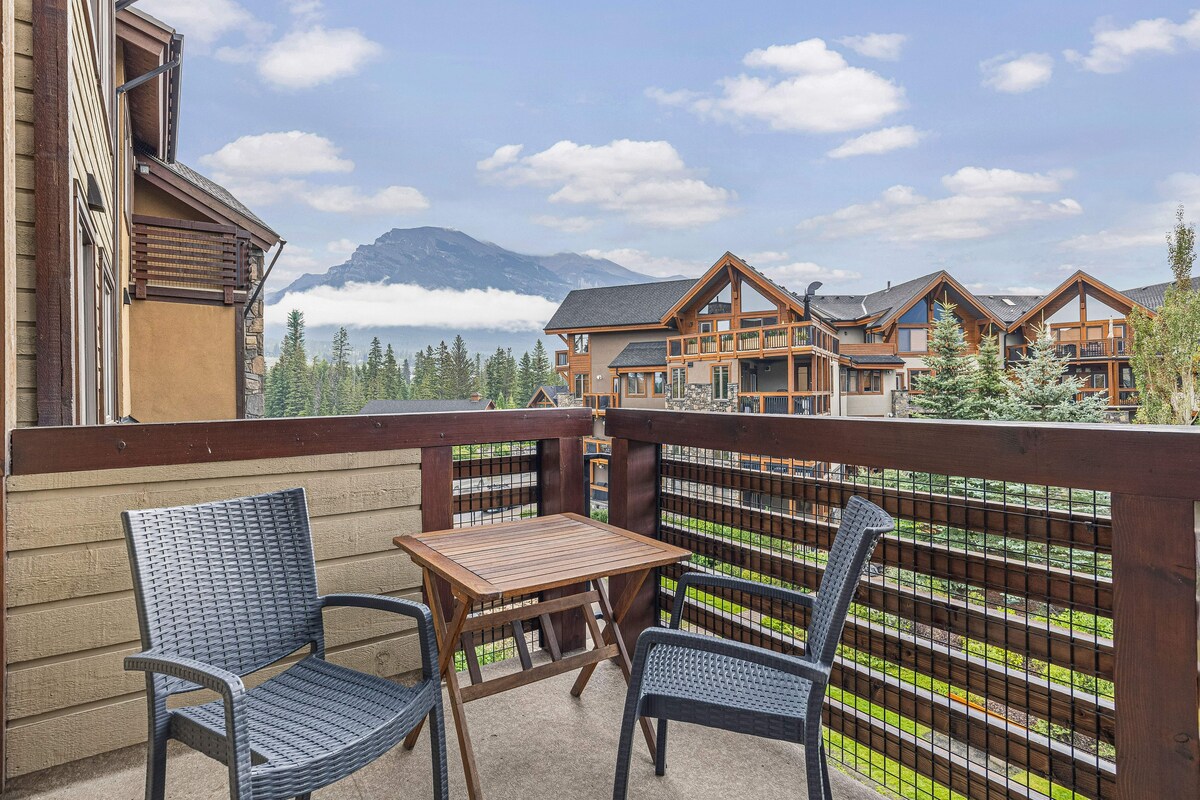 Canmore Mountain Retreat